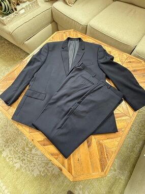 Michael Kors Men's Dark Navy Wool Two-Piece Suit